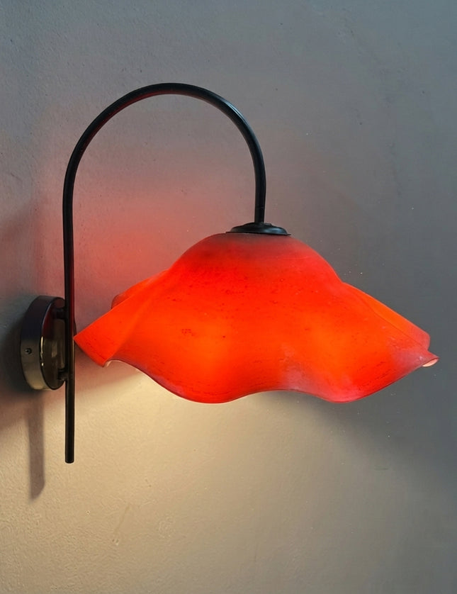 LÁMPARA APLIQUE ARCO DE PARED LIRA ROJA