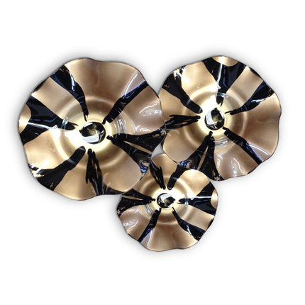 JGO PLATÓN ONDULADO NEGRO FLOR FONDO DORADO