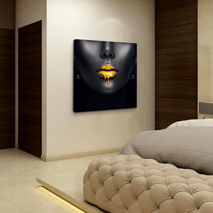 CUADRO GOLDEN LIPS - 116 X 116 CM