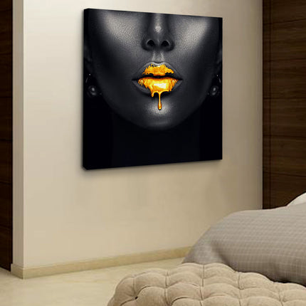 CUADRO GOLDEN LIPS - 116 X 116 CM